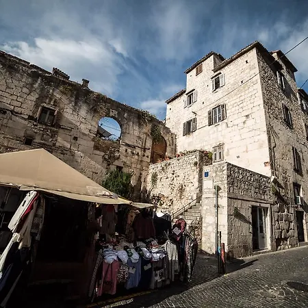 Alithia Silver Appartement