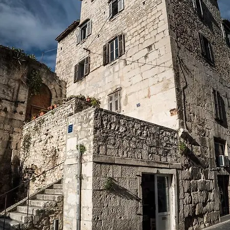 Alithia Silver * Split