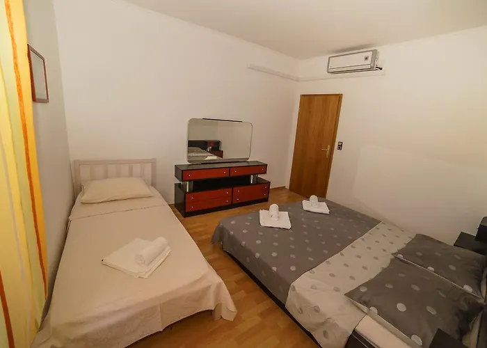 アパート Alithia Silver *